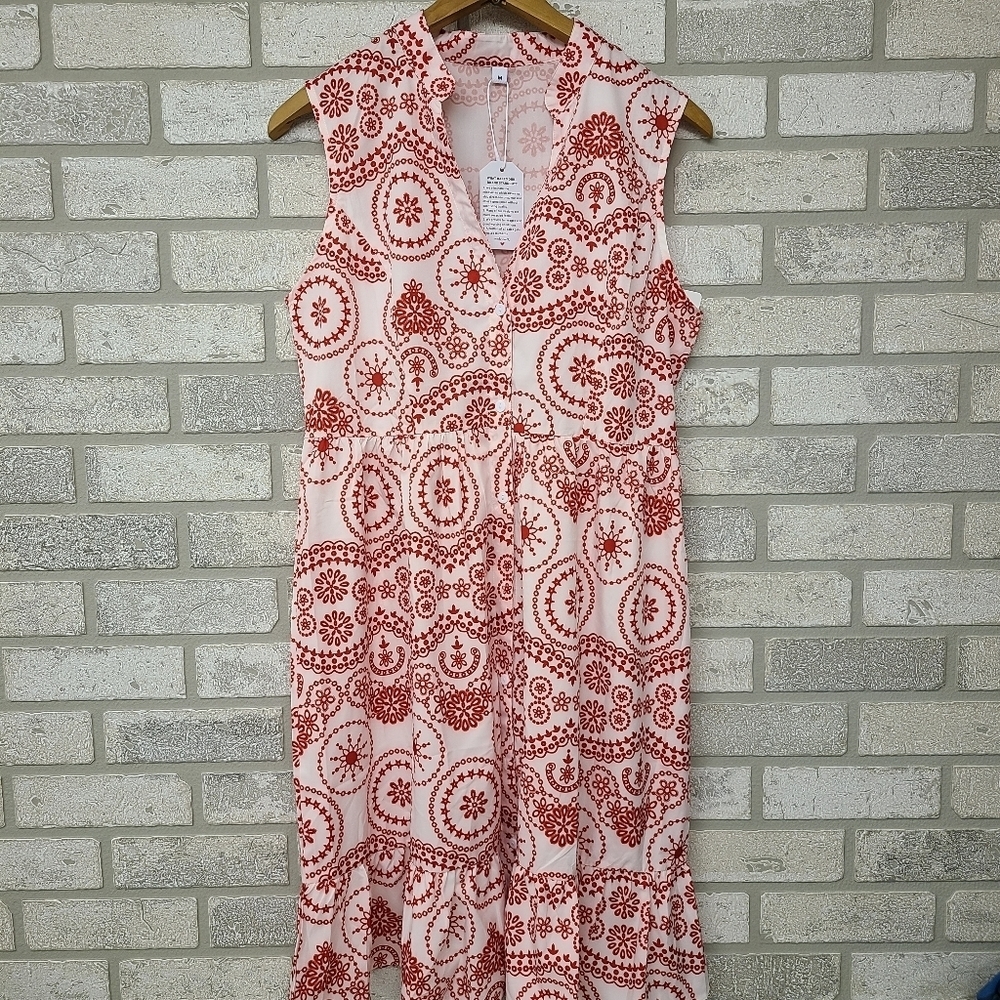 Boutique Red White Floral Patterned Flowy Dress Size Medium